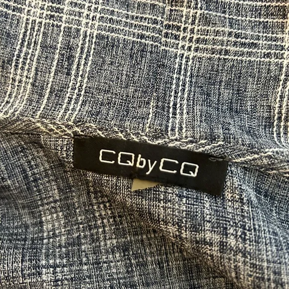 Cqbycq plaid puff shoulder wrap top Size Medium blouse - Picture 8 of 10